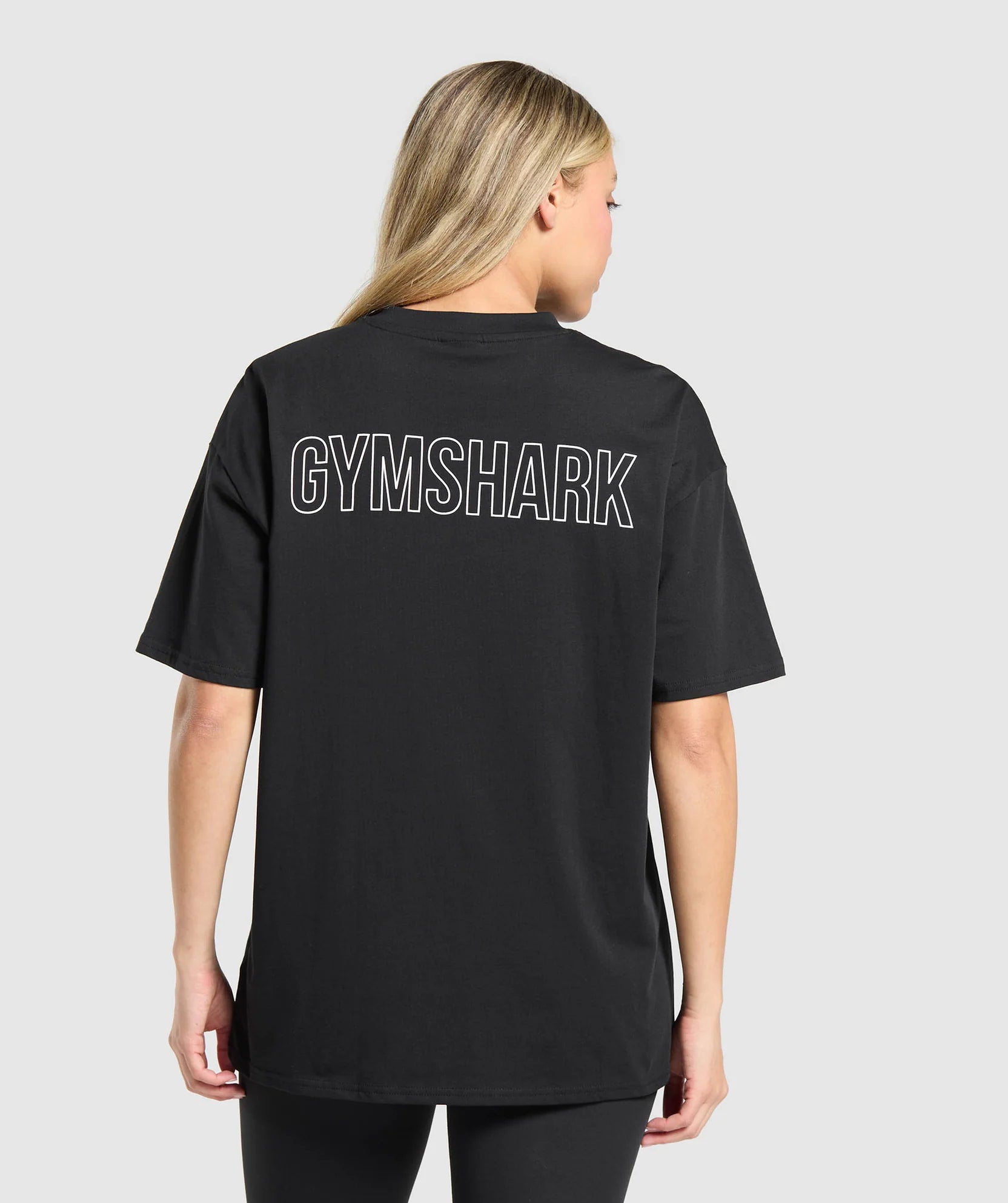 Trace Graphic Oversized Tee – Negro